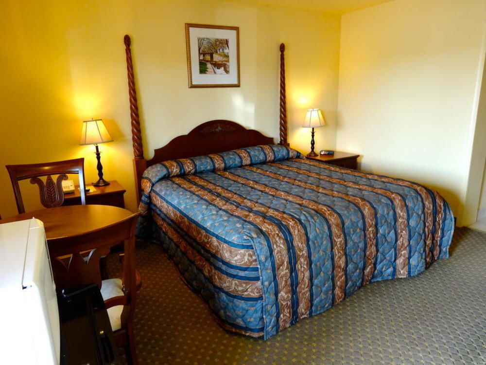 The Whispering Pines Motel- WhitestoneWhite Stone エクステリア 写真