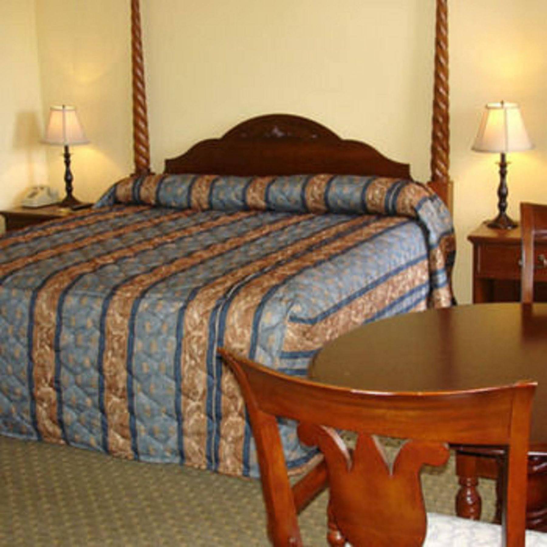 The Whispering Pines Motel- WhitestoneWhite Stone 部屋 写真
