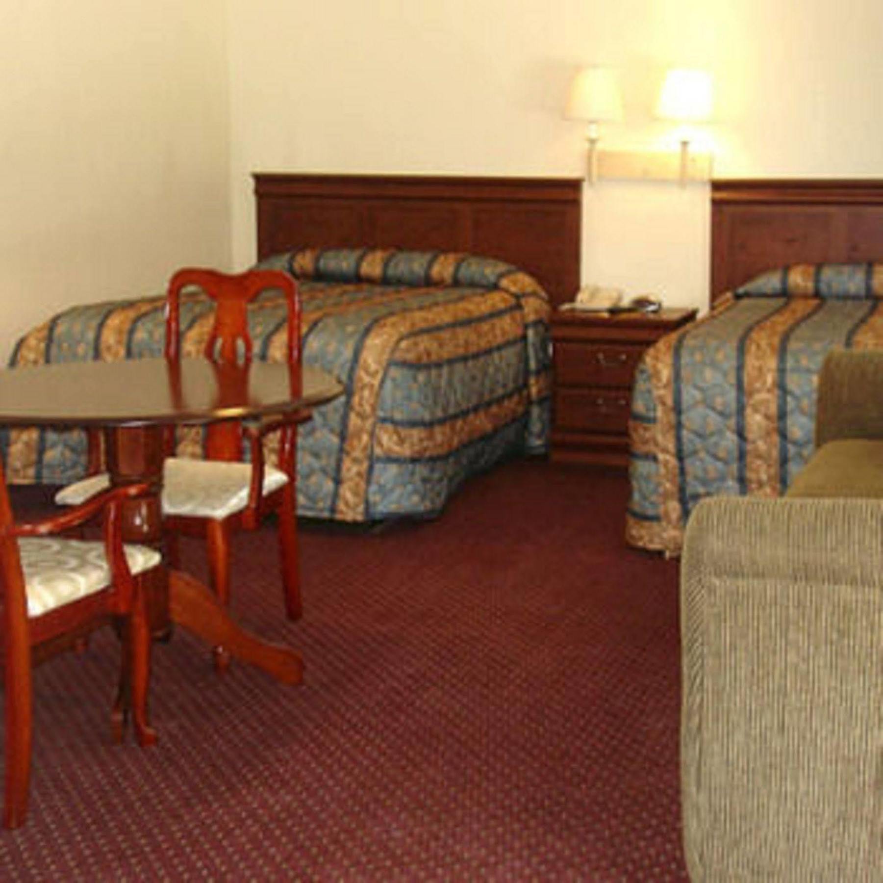 The Whispering Pines Motel- WhitestoneWhite Stone 部屋 写真